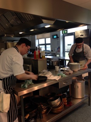 Mange tout chefs in action